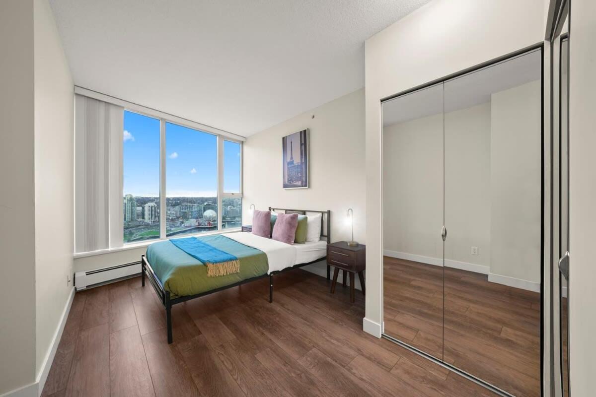 Dazzling Condo By Stadium Downtown With Free Parking Vancouver Exteriér fotografie