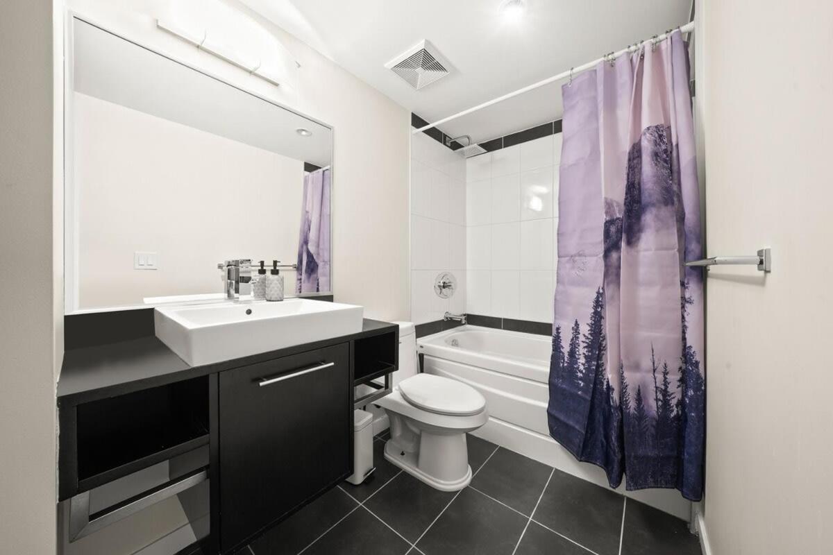 Dazzling Condo By Stadium Downtown With Free Parking Vancouver Exteriér fotografie